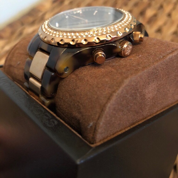 TORTOISE gold & brown MICHAEL KORS watch - Picture 2 of 2